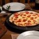 Rodízio de pizza vegetariano é aposta do Trilhas do Araçari