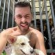 Yohan lança a campanha “Adote um Amor Quebrado” em parceria com a ONG Proteção Animal Resgate
