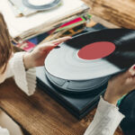 Shopping Praça da Moça recebe nova edição da Feira de Vinil com raridades musicais e culturais