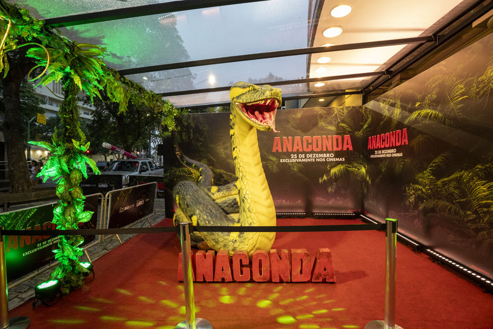 Selton Mello celebra pré-estreia de “Anaconda” no Rio de Janeiro