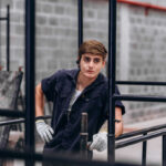 Sam Sabbá lança o clipe de “Donos do Tempo” e revela os bastidores da construção de um sonho